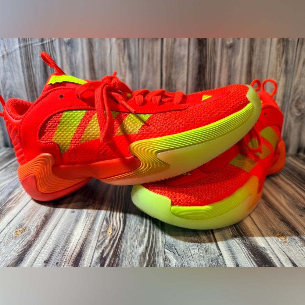 Adidas Women's Exhibit Select 2.0 Mid basketball shoes size 9